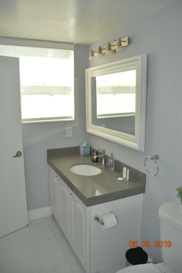 The Tides Apartment Hollywood Extérieur photo